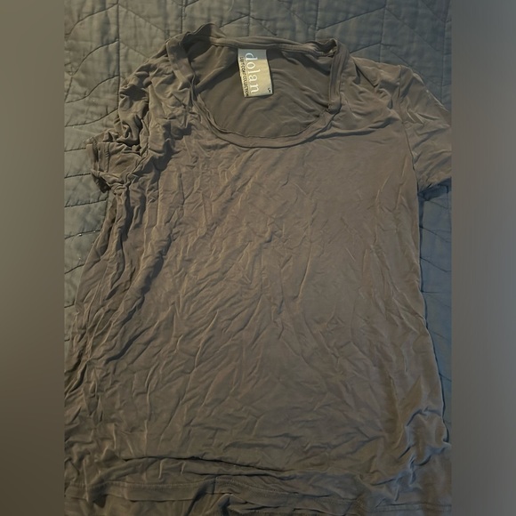 Casual Women’s Clothes - Picture 2 of 10